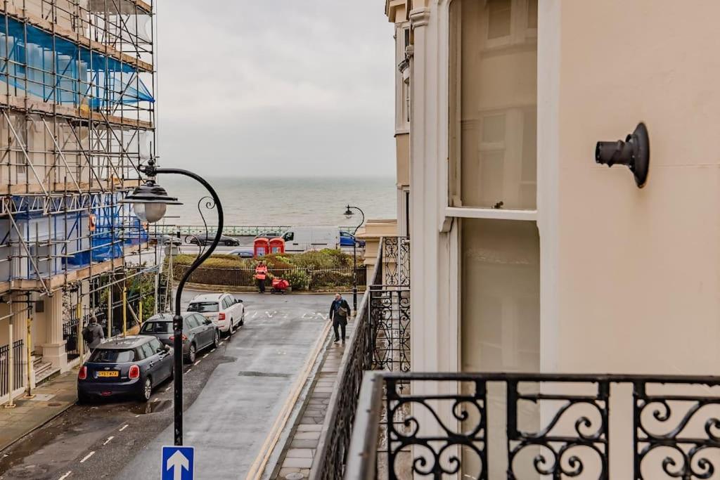 Beautiful Sea View I Spacious One Bed Room Flat I Sleep 4 Guests Bp2 Brighton Bagian luar foto